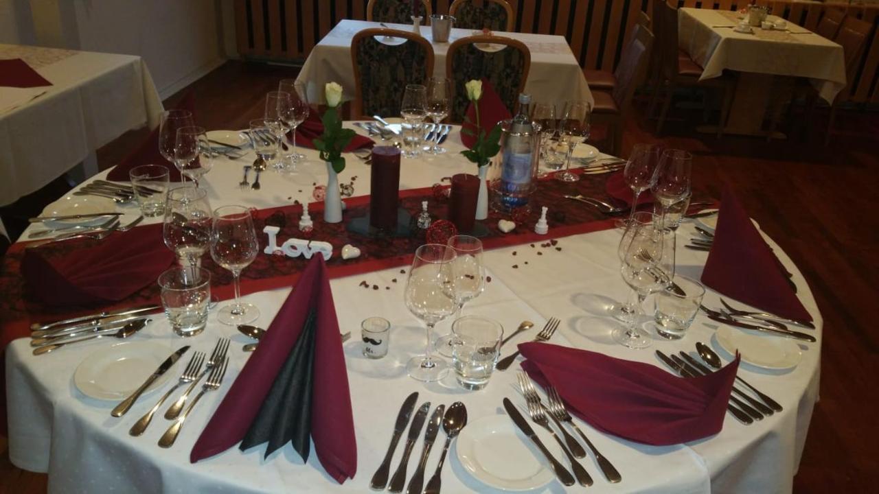 Hosser'S Hotel Restaurant อิดาร์-โอเบอร์ชไตน์ ภายนอก รูปภาพ